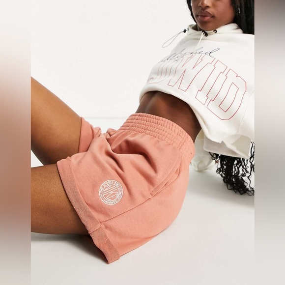 NIKE RAW HEM HIGH WAISTED CASUAL PEACH TERRA BLUSH COLOR FEMME SHORTS - Picture 9 of 12
